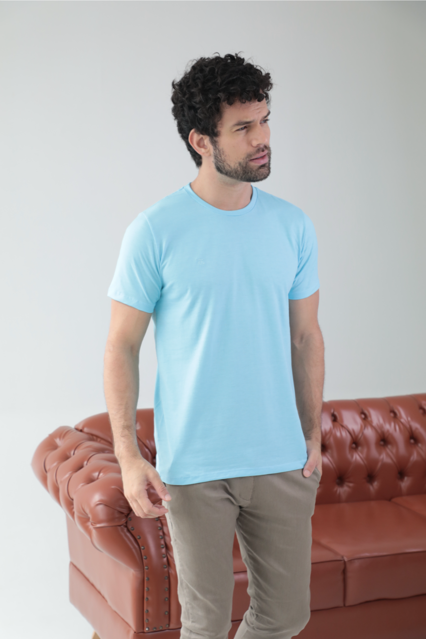 Camiseta Básica Sobre Tom