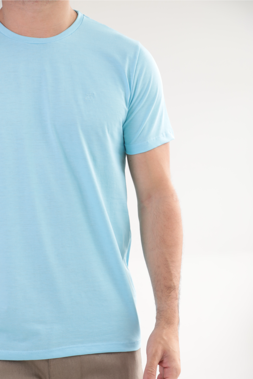Camiseta Básica Sobre Tom