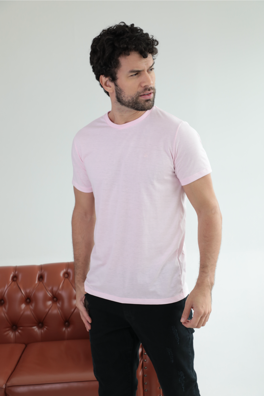 Camiseta Básica Sobre Tom