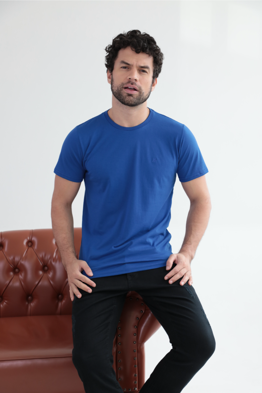Camiseta Básica Sobre Tom