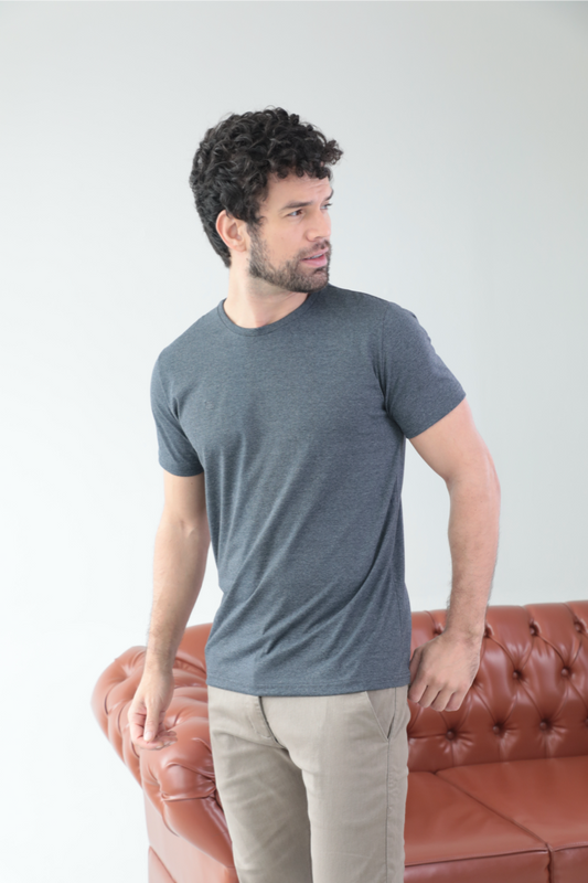 Camiseta Básica Sobre Tom