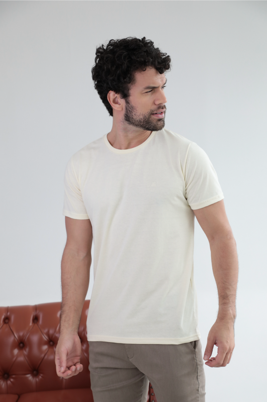 Camiseta Básica Sobre Tom